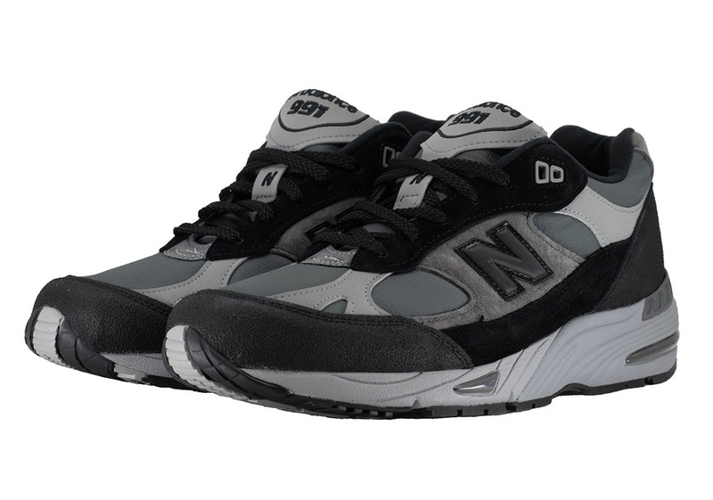 New Balance 990 Black Oxford Connoisseur Painters